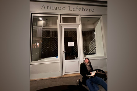 Jason Stoneking writing the Sky over rue des Beaux-Arts in front of Galerie Arnaud Lefebvre in Paris, at midnight on New Year's Eve